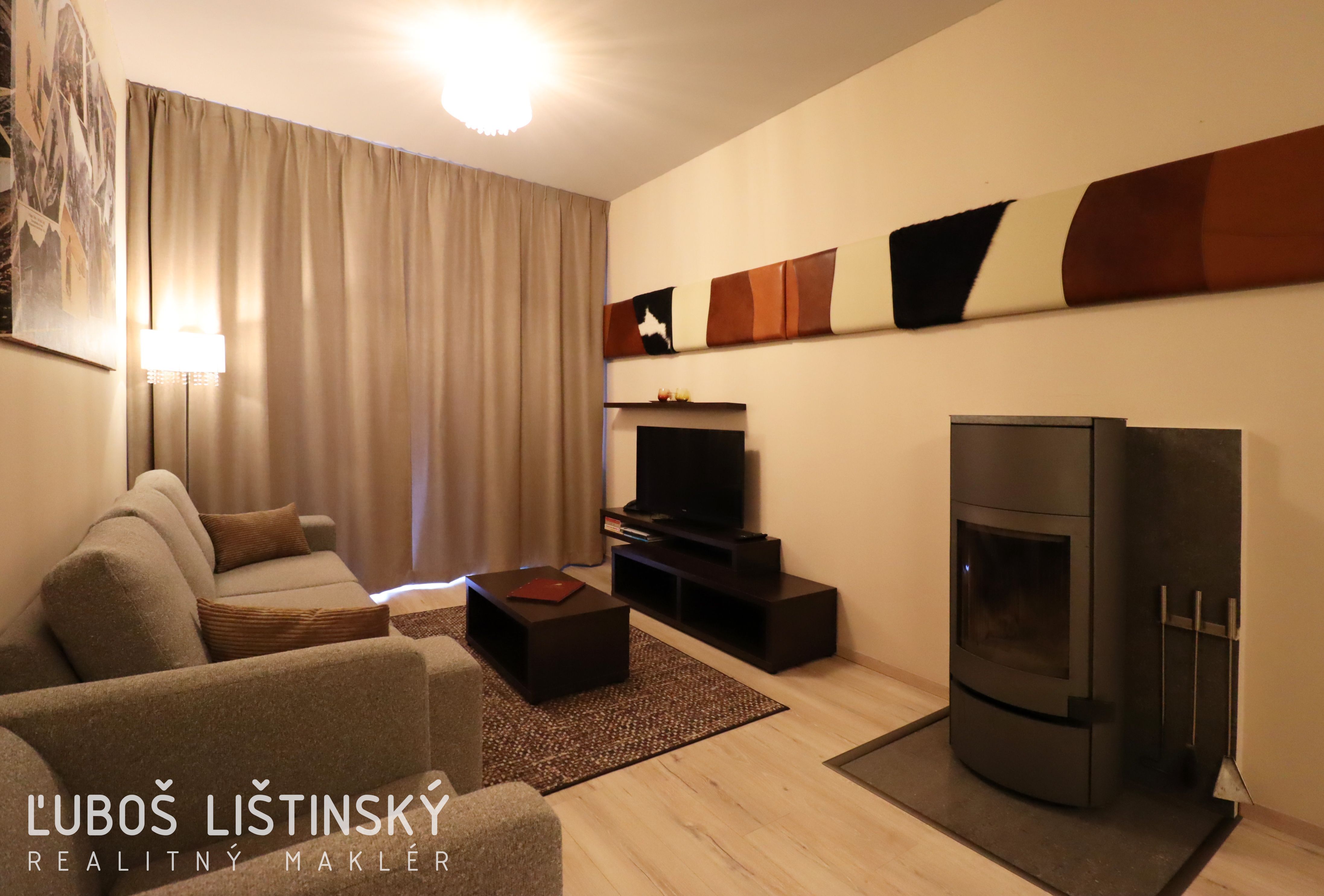 listinsky_6a14b8967d655